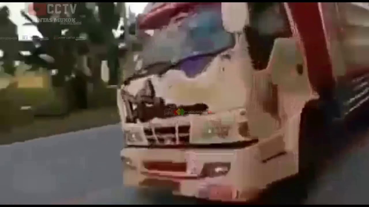 Viral Truck Dum Truck Oleng  Sangar Sampai Guling  YouTube