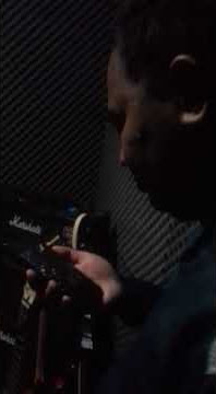 Take drum - Bukan Milikku (sekalian pamer udel)