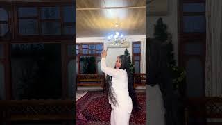 رقص زیبایی دختر ایرانی عید 1402 ببین لذت بببر