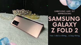 Unboxing \& First Impressions of the Samsung Galaxy Z Fold 2. Got a deal... Kinda? My vacay in a box!