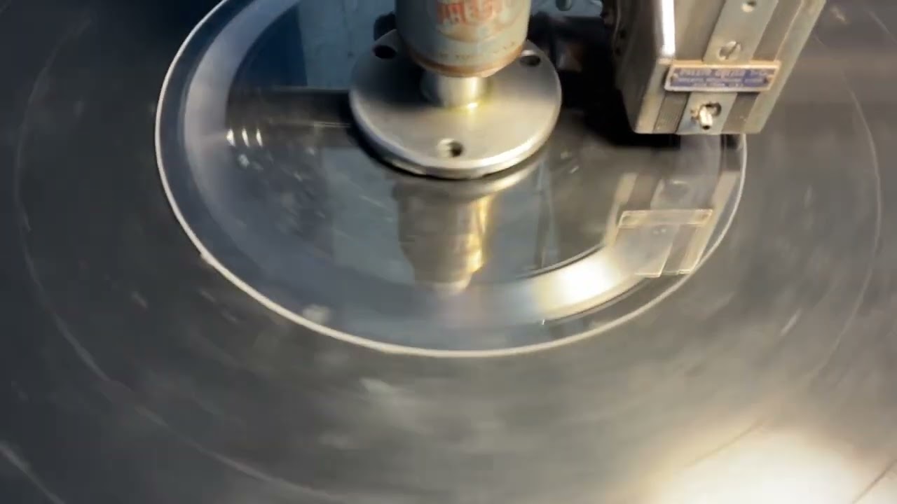 PRESTO 6N RECORD LATHE / MY NEW IPHONE SHOOTING THE VIDEO