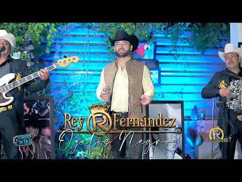 Ojitos Negros -