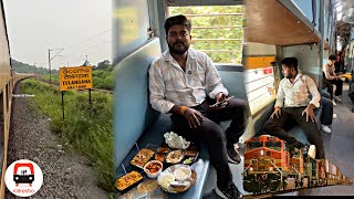 Train की सीट पर बैठे हुए मंगाओ😳 मनपसंद खाना Railrestro App से😱 || Food In Train By Railrestro App ||