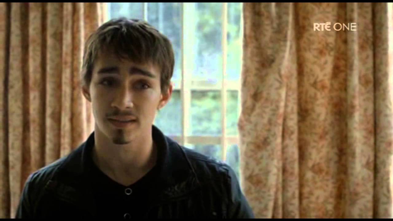 Darren Scenes S2 Love/Hate part 8/9 (Robert Sheehan) - YouTube