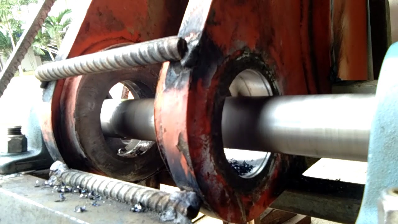 DIY line boring machine. Very simple to make out of scrap metals and