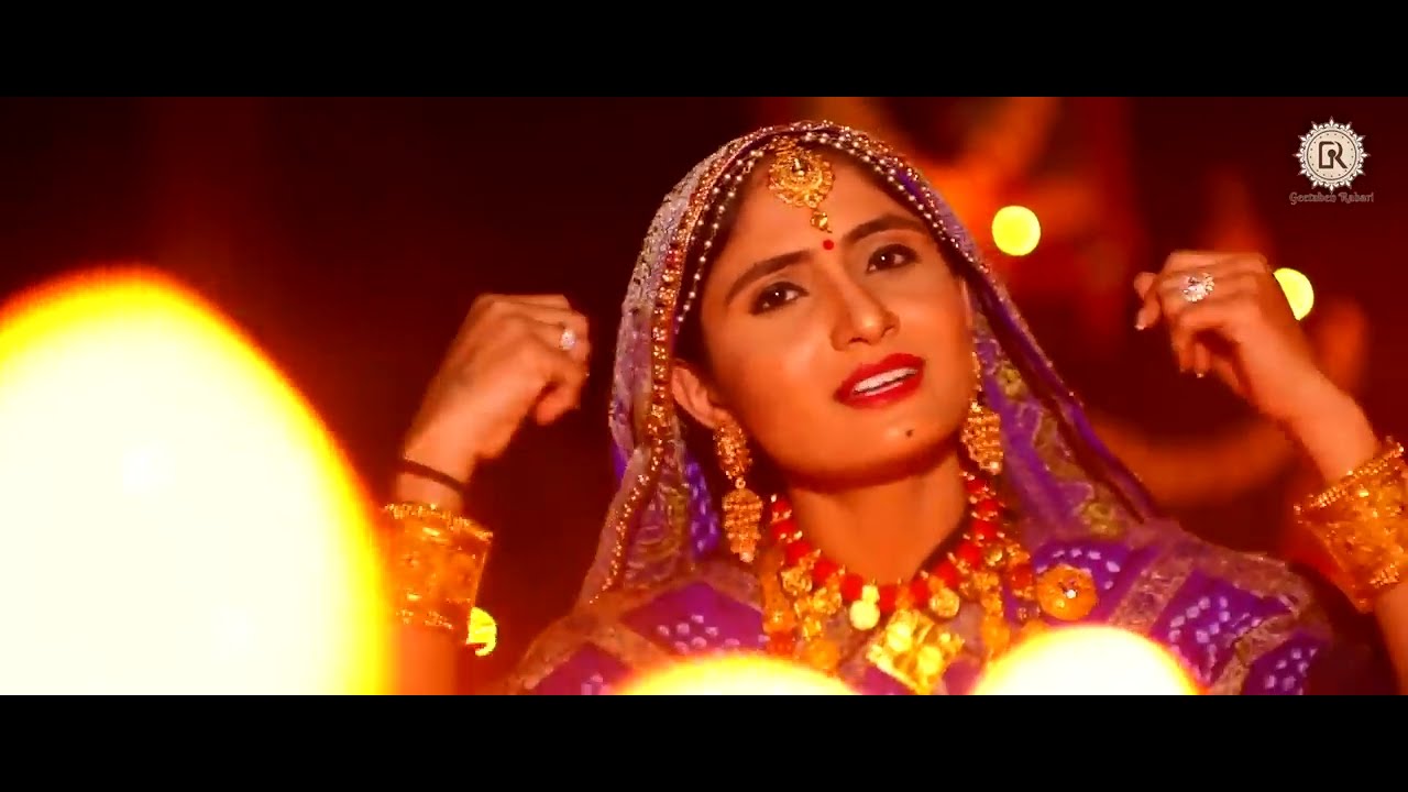 Geeta Rabari in the official video for "Diva Ni Divete"