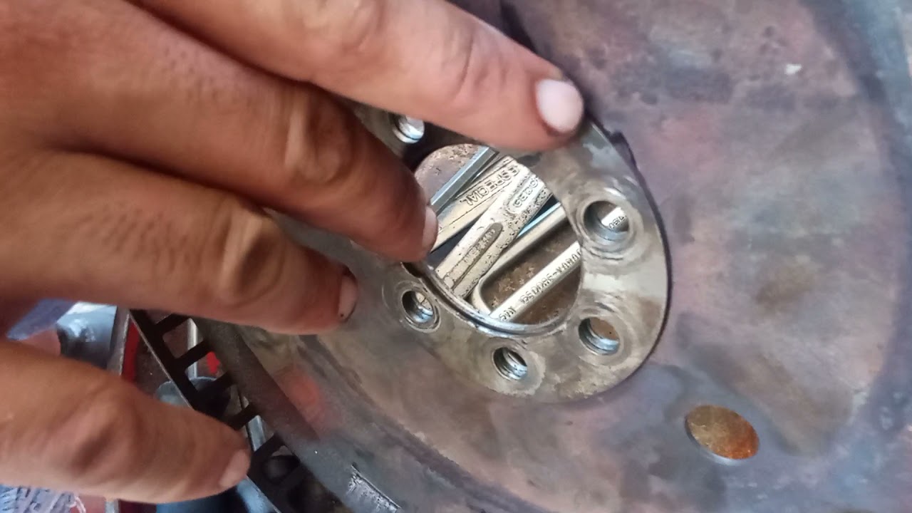 Sandero Automático com barulho tipo rajada de motor.veja a bronka.