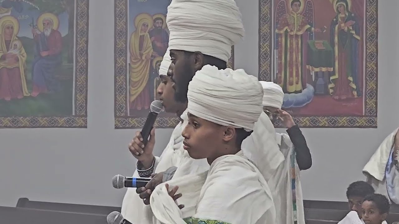 አብርሂ  አብርሂ ጽዮን አብርሂ /2/ ዕንቍ ዘጳዝዮን ዘኃረየኪ ሰሎሞን ንጉስ/2/