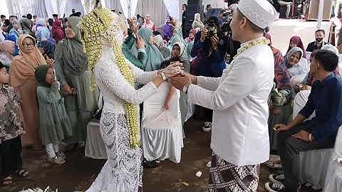upacara adat bantayan tradisi unik di pernikahan adat sunda