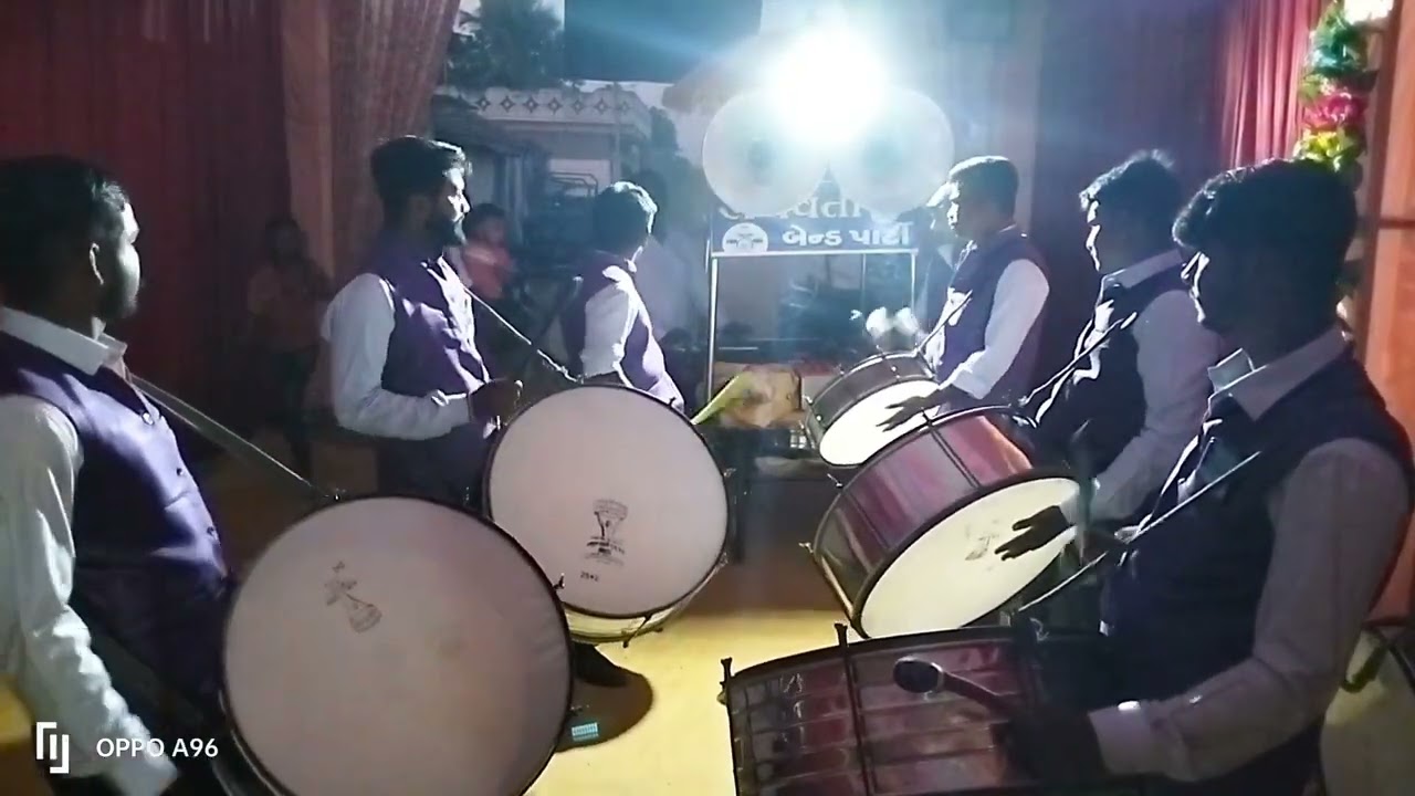 ભગવતી બેન્ડ પાર્ટી  જીલો.જુનાગઢ. તાલુકો.ભેસાણ.ગામ.ભેસાણ .ફોન નબર 9664679911.9428241043