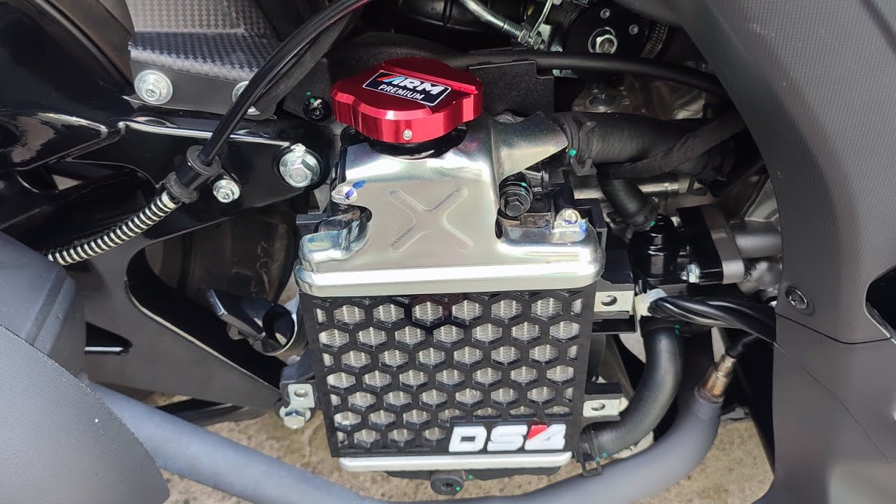 Griffin Radiator Caps EURO GRIFFIN 180I RADIATOR CAP COVER INSTALLED | DIY BASIC TUTORIAL ...