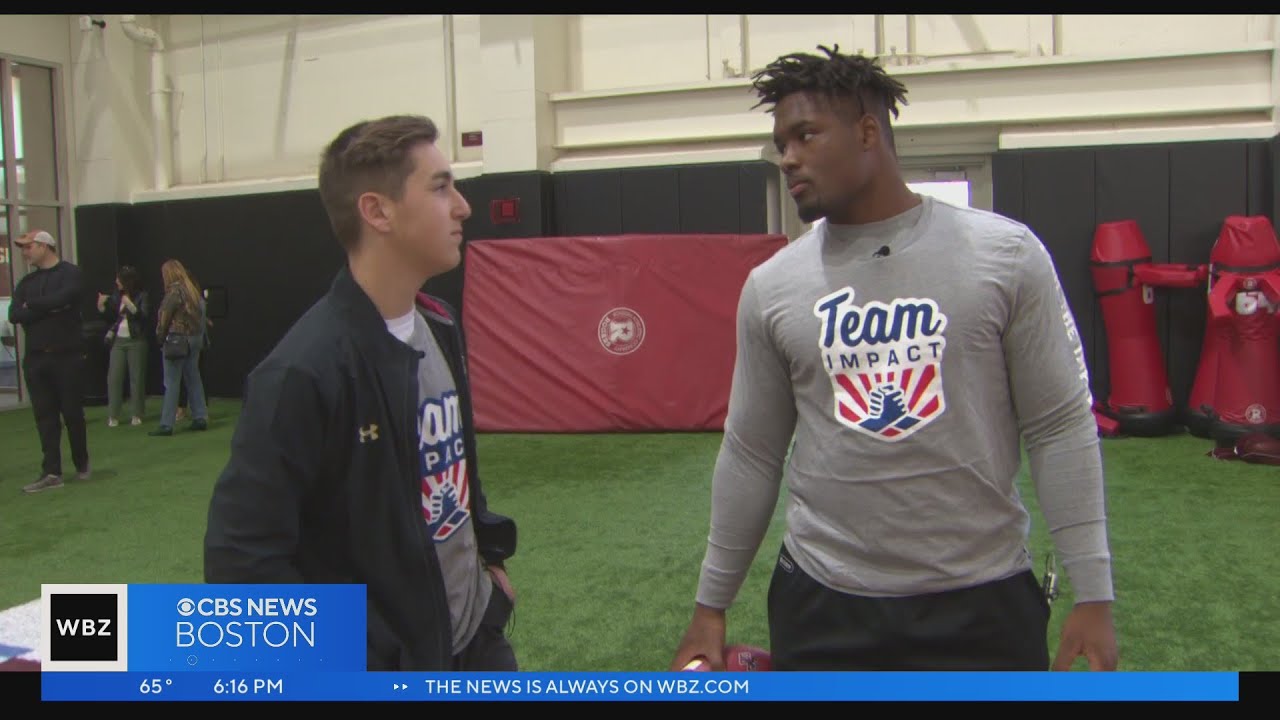Chargers’ Zion Johnson remains friends with teen he met through Team Impact