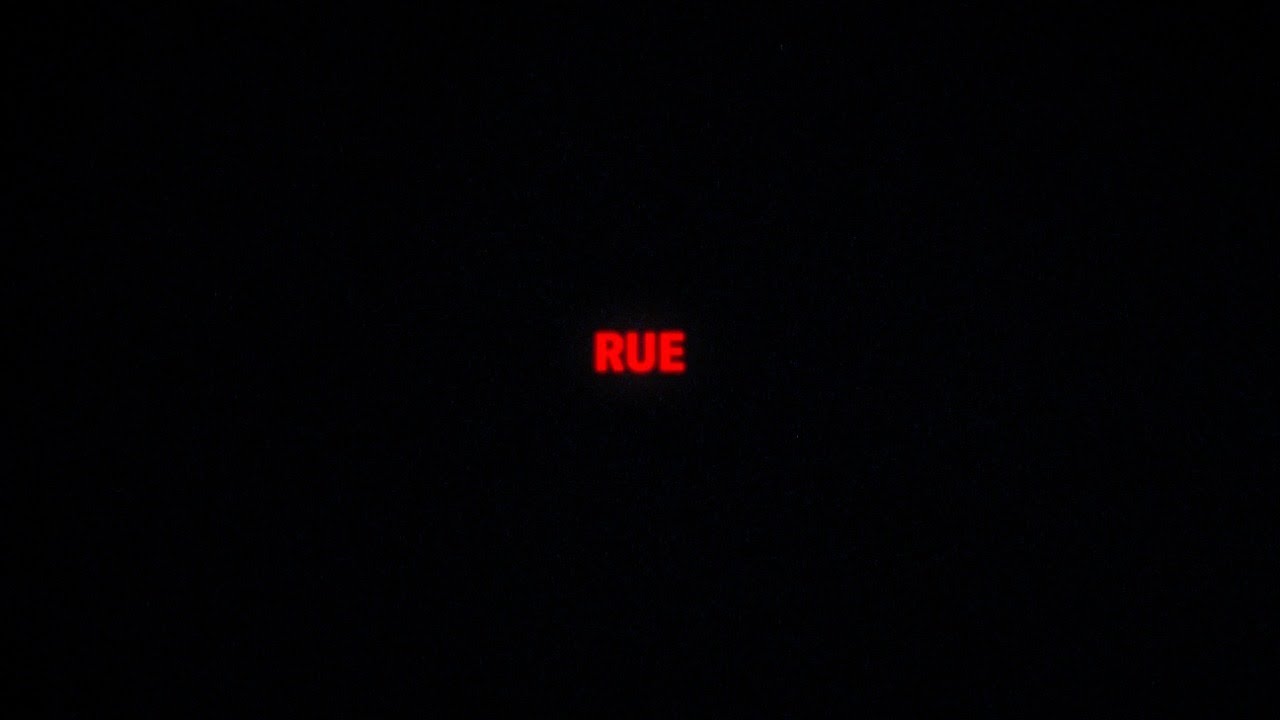 Rue girl in red обложка. мари ульвен певица. Ramsey певица эйфория. Girl in red обложка. Rue girl in red текст.