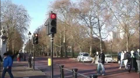 (Very!) British Traffic Light Sequence - UK - London