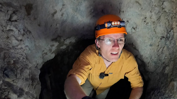 Exploring a Forgotten Abandoned Mine - Climbing Up and Down Ladders!
