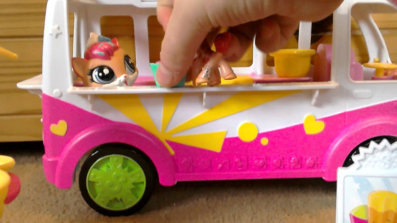 Scoops ice cream truck