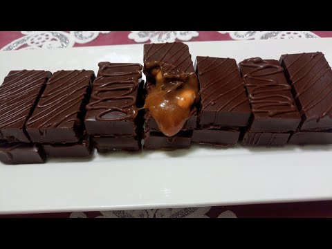 شوكولاطة بحشو الكراميل و الفول السوداني لذة لا تقاوم