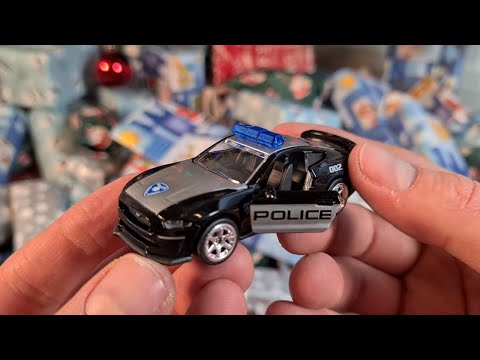 Unboxing Diecast Cars Unboxing trucks Opening Christmas gifts diecast car and other vehicles