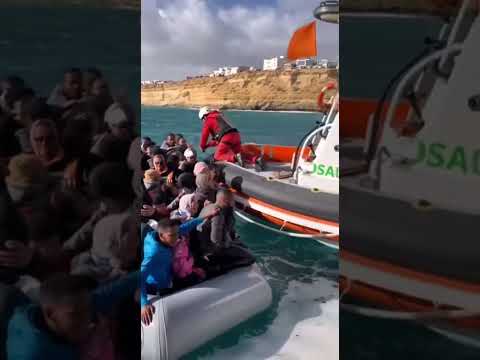 رحلة مجهولة وسط البحر شاهد الفيديو اكسبلور السالمي اخنوش البحر الهجرة الغربة
