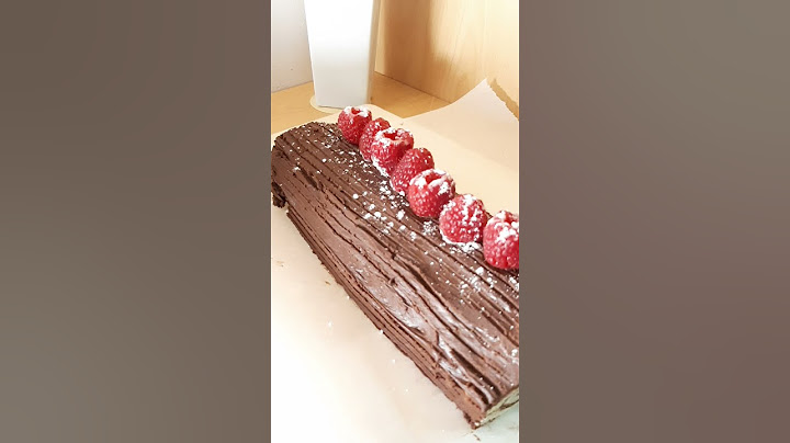 🎈Christmas log🎄 - Ma première bûche de Noël 😄#shorts