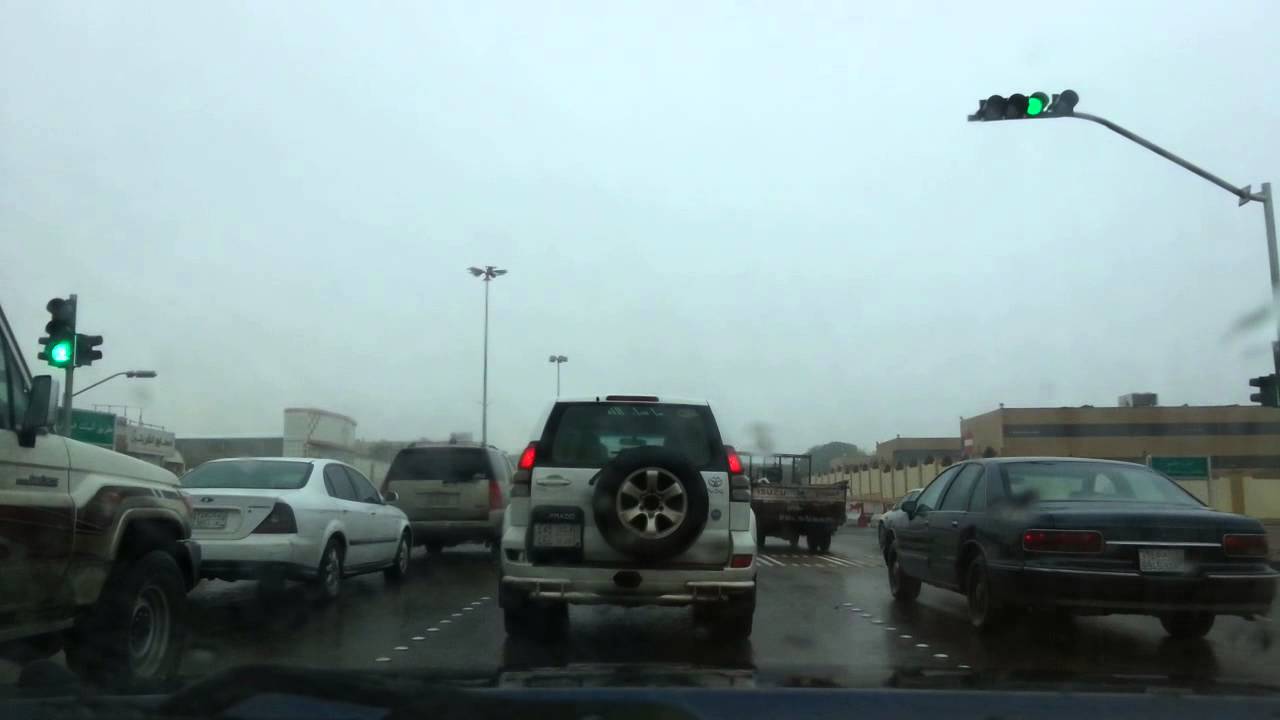 حفر الباطن الرائعة والممطرة يوم 12 / 1 / 1434هــ HD