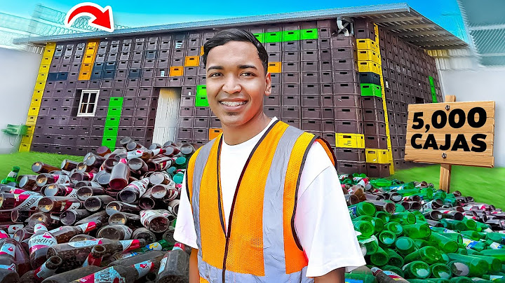 CONSTRUI una CASA DE CAJAS DE RECICLAJE DETRAS DE CAMARAS