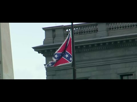 Policy effectively bans confederate flag display