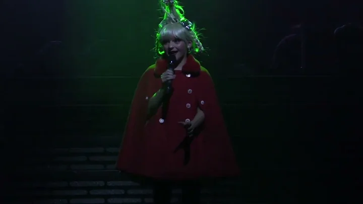 The Christmas Show of the South 2022 featuring Mia...