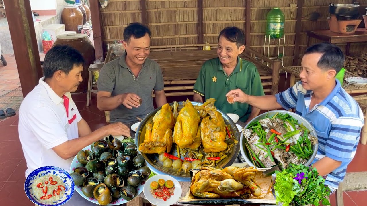 Gà Nướng Ống Tre vàng ươm, thơm lừng 