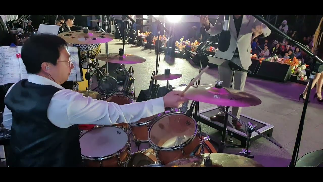 고향역 메들리(천가연) ㅡ김용태악단 