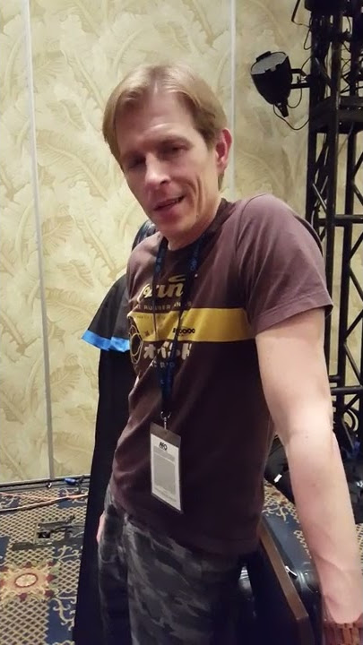 Meeting Reuben Langdon (Voice of DMC's Dante), and reenacting a scene from DMC3!! AFO 2017