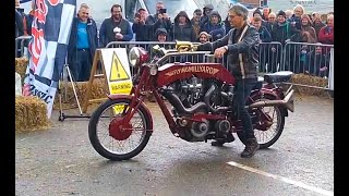 Allen Millyard Kawasaki 500 four & Flying Millyard start up
Two of Allen Millyards amazing creations fired up. First his Kawasaki 500 four built using 2 yamaha RD250lc engines and the rotary aero engined flying Millyard Allen Millyard Kawasaki 500 four & Flying Millyard start up