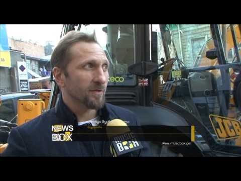 ვინ აშენებს ბიბლიოთეკის ადგილას საროსკიპოს - \"ტრაქტორი\"