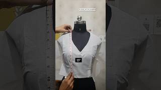 सिर्फ 1 मिनिट में Daat Wale Blouse Ki Cutting |Blouse Cutting 36 Size #blouse #blousecutting #shorts