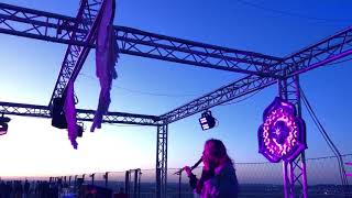 Coco Hybride Set At La City Le Toit De La Grande Arche