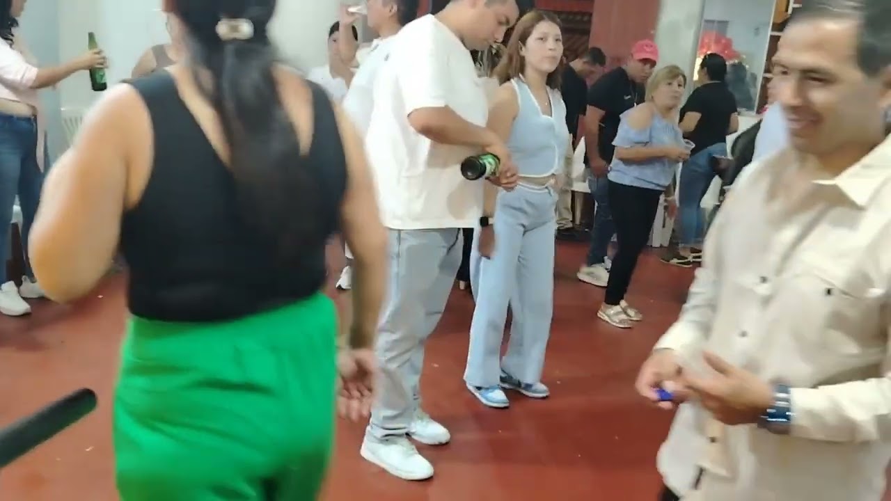 MIX  POR ELLA - AMOR DE MIS AMORES -  UNA CERVEZA - COMPOSITOR D. R LOS GALÁCTICOS DEL STILO G 