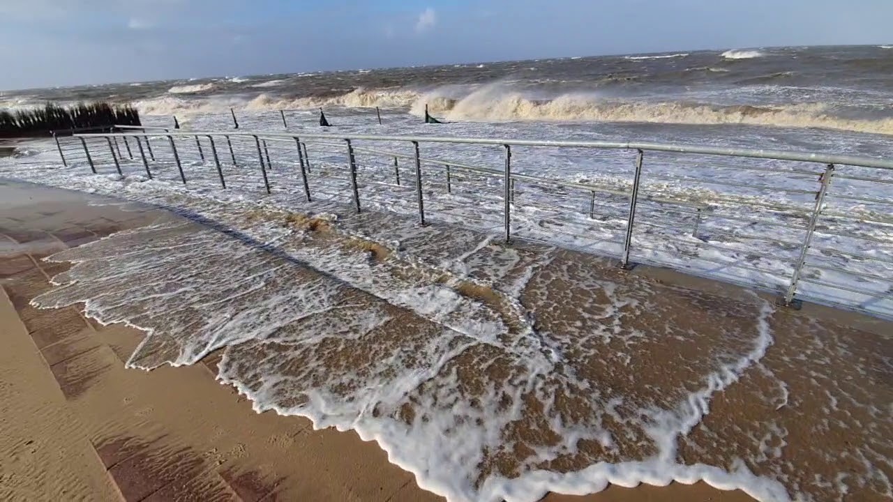 Sturm Sabine An Der Nordsee Bei Hochwasser Cuxhaven 10 02 Youtube