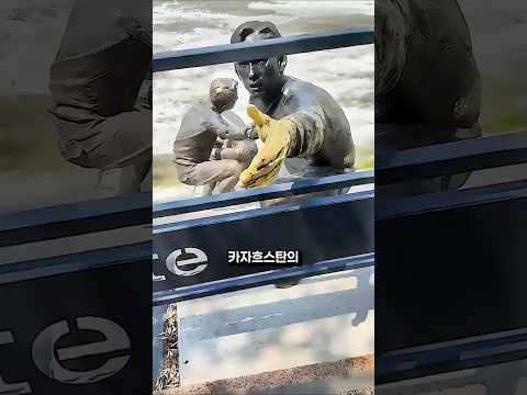 동상의 손이 닳은 이유 thumbnail