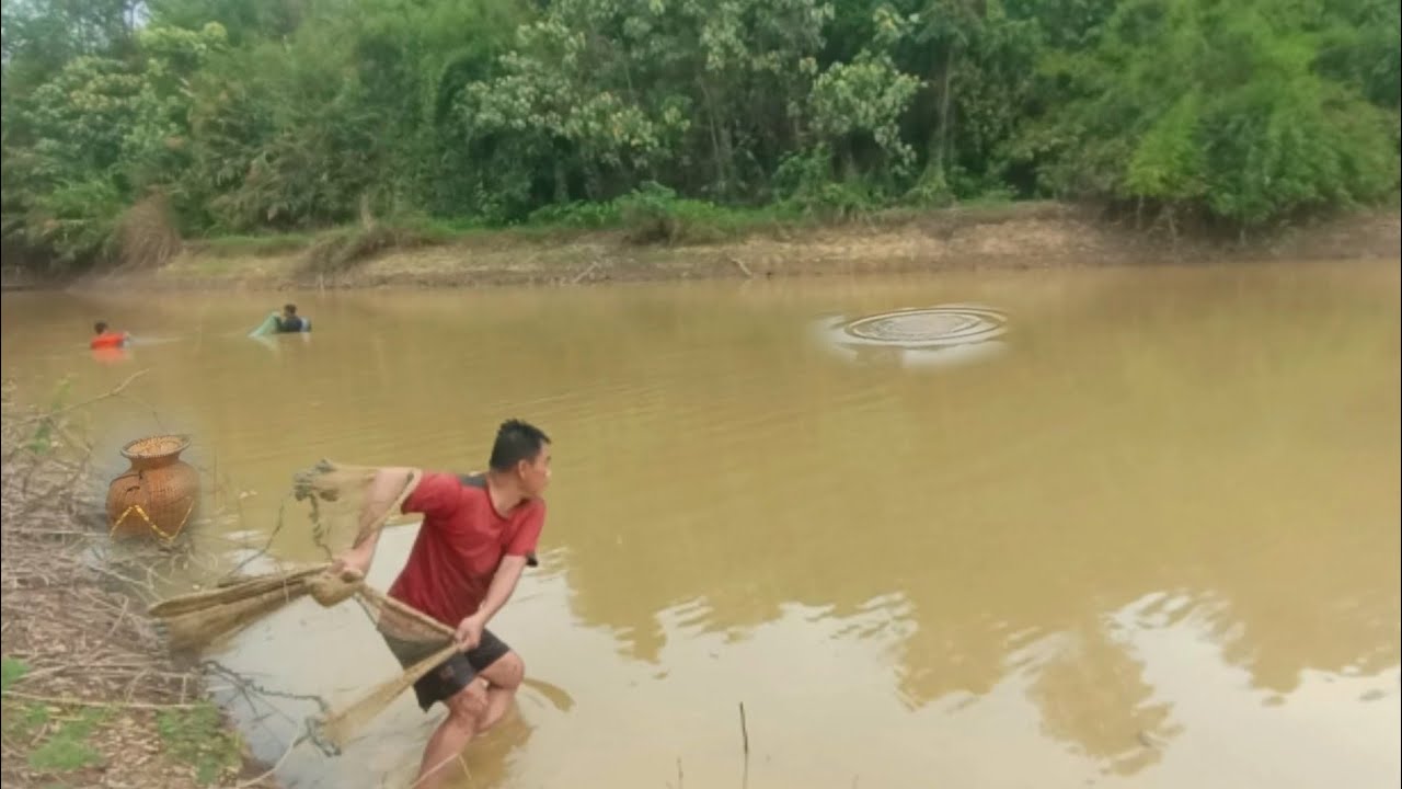 นั่งรอตั้งนานแล้วมันก็โผล่ขึ้นมาหายใจ