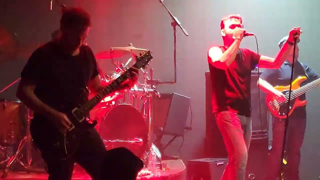 BARK AT THE MOON (OZZY OSBOURNE COVER) BASTI x MANUEL @ 19 EAST LIVE 22nd FEB 23