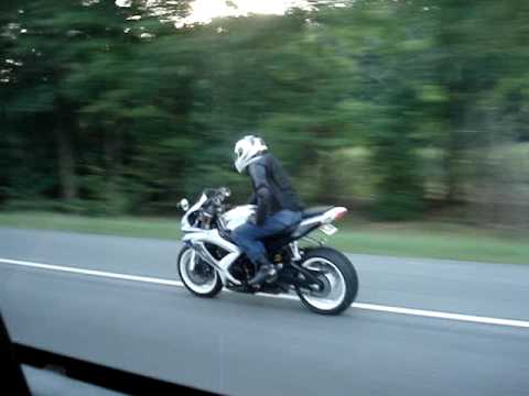 all white gsxr 600