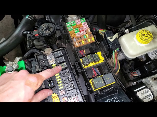 2006 Jeep Grand Cherokee AC Relay u0026 Fuse, Blower Motor Relay u0026 Fuse  Location - YouTube