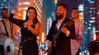 Laura Bruma - La Tine In Brate Ma Simt Acasa | Official Video