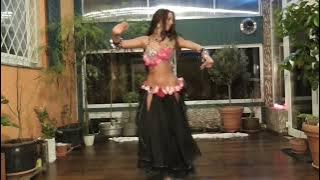 Habibi ya nour el ein - Amr Diab | Isabella Bellydance improvisation | حبيبى يانور العين HD