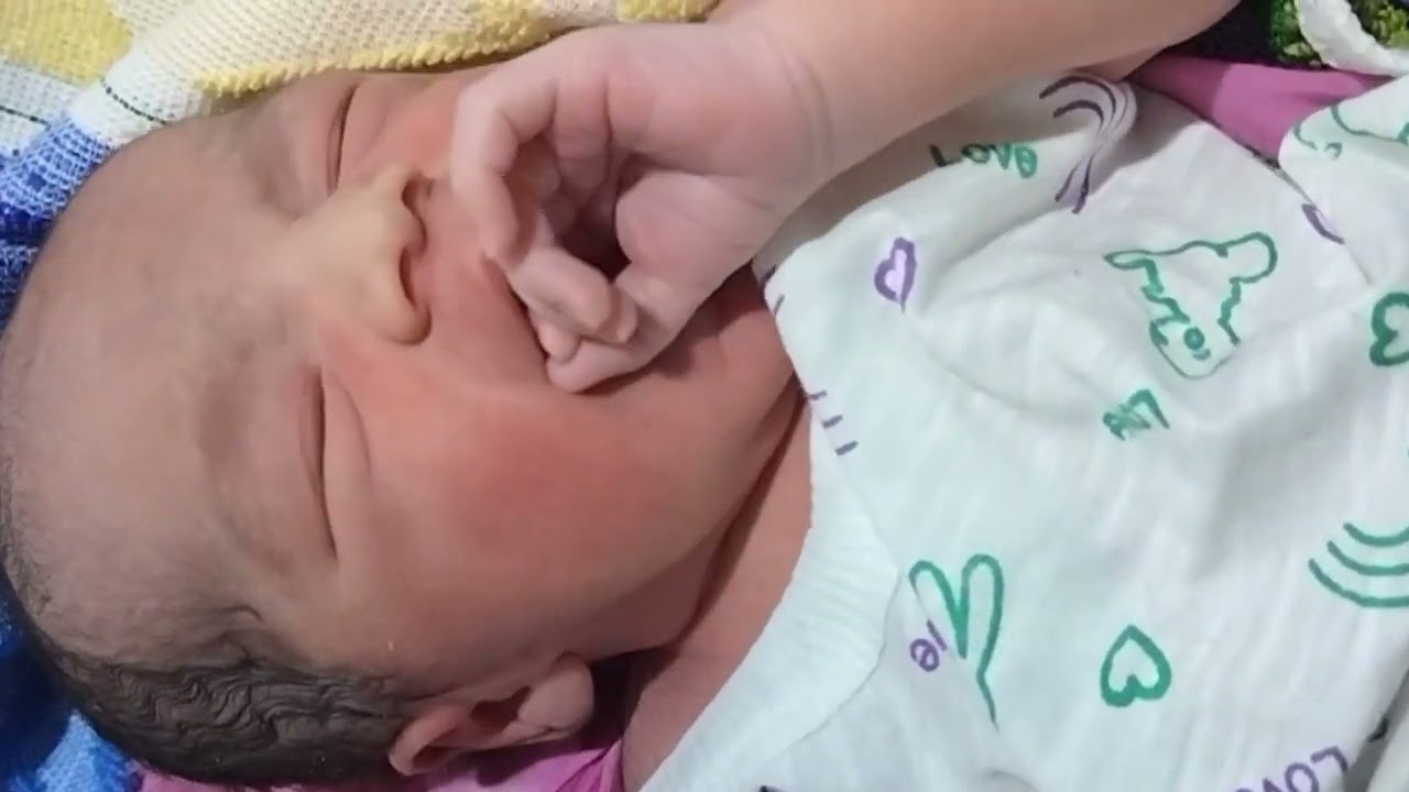 New born baby activity 😉🙋💇🙋🆕🍼🐥