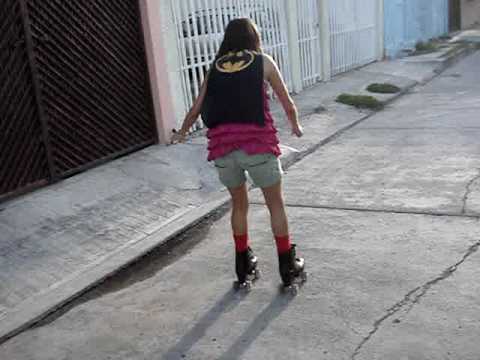Scalorflyerz - ESM F7F Tigercat Maiden - YouTube Bati-chicas aprendiendo a patinar - YouTube