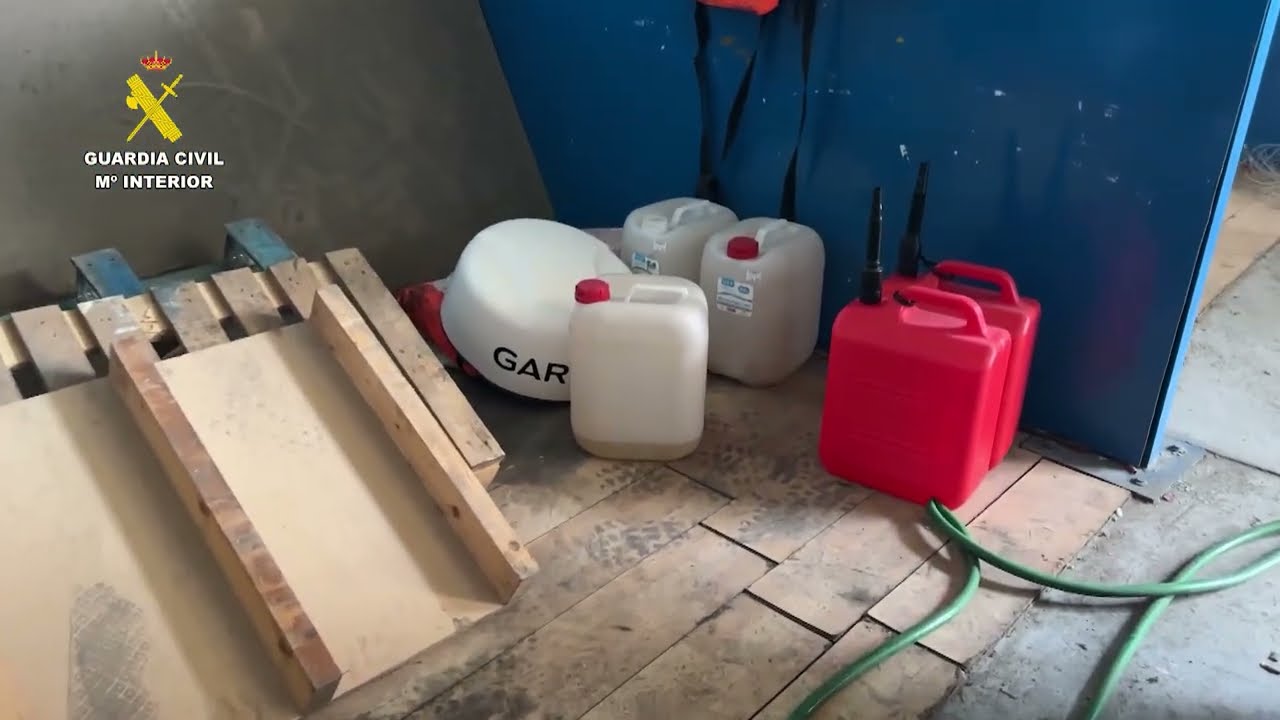 CÁDIZ | LA GUARDIA CIVIL DESARTICULA ORGANIZACIÓN CRIMINAL QUE OPERABA UNA NARCOGASOLINERA FLOTANTE