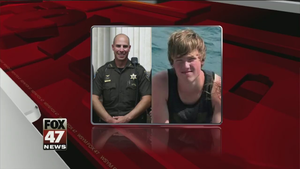 Officer Cleared in Internal Investigation of Deadly Shooting of Teen