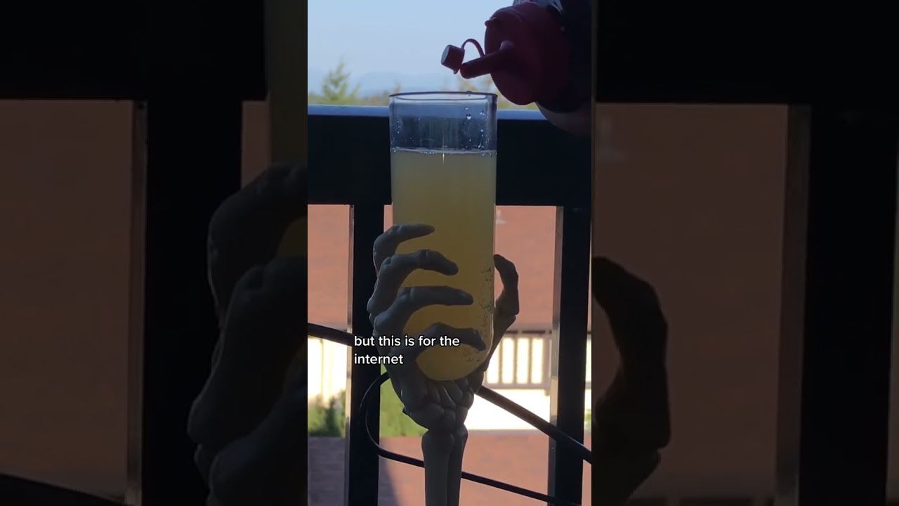 Spooky Mimosas 🎃🦇🧡