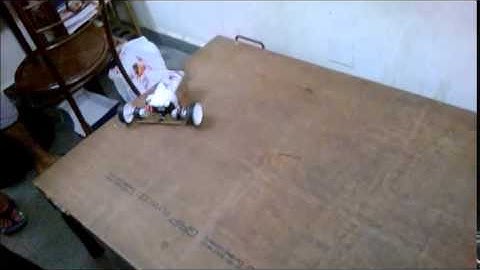 Evoider - Edge avoider robot without programming.